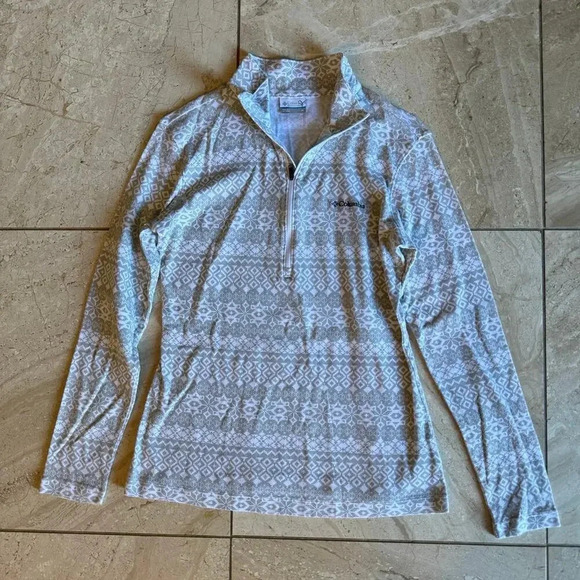 Columbia Long Sleeve 1/2 Zip T-shirt/ sweatshirt size medium - Picture 2 of 3
